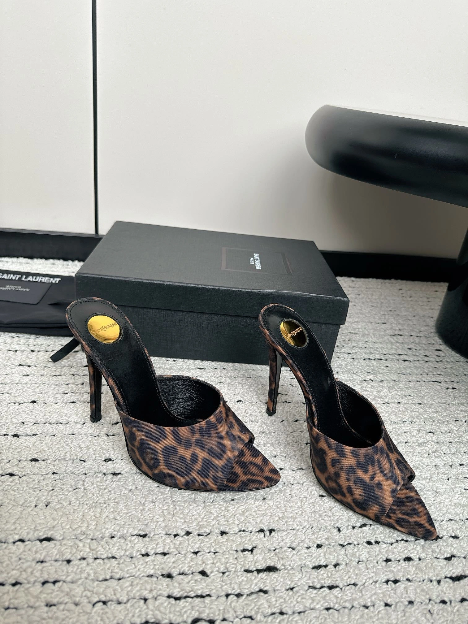 &COCO--- Yv5s 762966AAC4B2094 Heel height：10.5CM sheepskin item:D-X062E2026W
